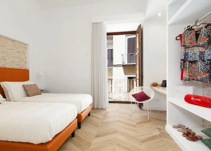 - Casa 80 Сорренто